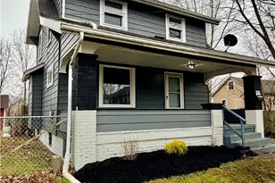 2010 18th St NE, Canton, OH 44705 - Photo 2