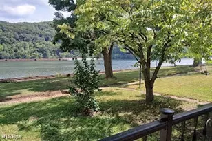 909 Riverside Ave, Wellsville, OH 43968 - Photo 14