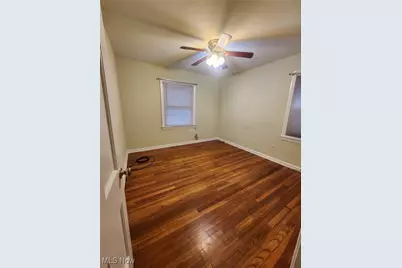 17600 Glenshire Avenue, Loveland, OH 44135 - Photo 4