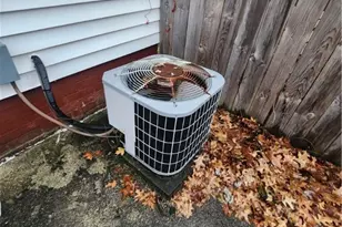 17600 Glenshire Ave, Loveland, OH 44135 - Photo 32