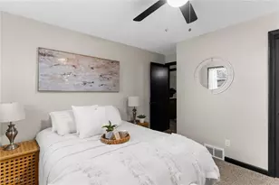 4314 Kerrybrook Dr, Youngstown, OH 44511 - Photo 10