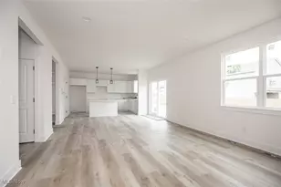 5594 Grove Ave, Mentor, OH 44060 - Photo 8