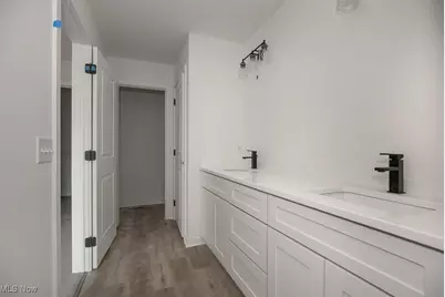 5594 Grove Avenue, Mentor, OH 44060 - Photo 22