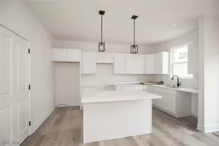 5594 Grove Ave, Mentor, OH 44060 - Photo 10