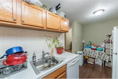 25735 Lorain Road #421, North Olmsted, OH 44070 - Photo 8