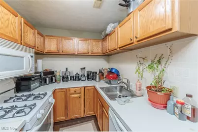 25735 Lorain Road #421, North Olmsted, OH 44070 - Photo 6