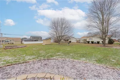 1146 4th Street SE, New Philadelphia, OH 44663 - Photo 32