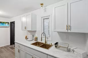 1307 Orlando Ave, Akron, OH 44320 - Photo 10