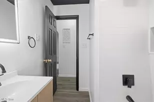 1307 Orlando Ave, Akron, OH 44320 - Photo 12