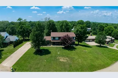 1141 Las Olas Boulevard NW, North Canton, OH 44720 - Photo 2