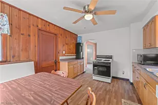 10506 Park Heights Ave, Garfield Heights, OH 44125 - Photo 14