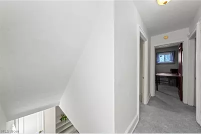 10506 Park Heights Avenue, Garfield Heights, OH 44125 - Photo 20