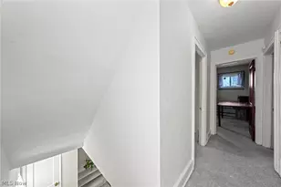 10506 Park Heights Ave, Garfield Heights, OH 44125 - Photo 20