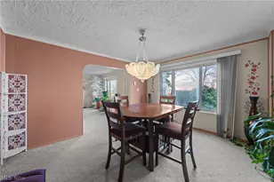 10506 Park Heights Ave, Garfield Heights, OH 44125 - Photo 18