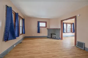 162 E Archwood Ave, Akron, OH 44301 - Photo 8