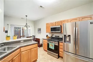 1287 N Yorkshire Dr, Grandview Heights, OH 44147 - Photo 6