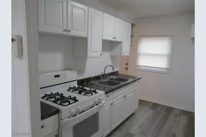 15615 Lotus Drive, Loveland, OH 44128 - Photo 8