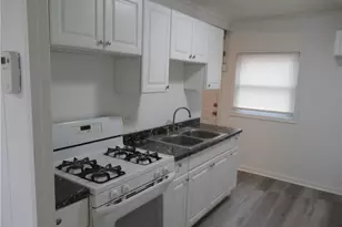 15615 Lotus Dr, Loveland, OH 44128 - Photo 8