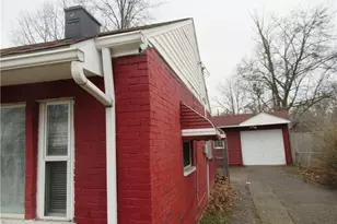 15615 Lotus Dr, Loveland, OH 44128 - Photo 2