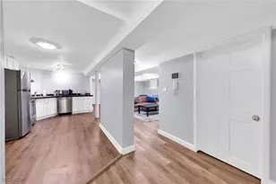 11433 Ashbury Ave, Loveland, OH 44106 - Photo 14