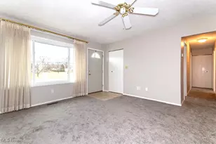 6330 Cumberland Dr, Mentor, OH 44060 - Photo 2