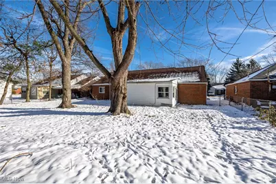 670 Hemlock Drive, Euclid, OH 44132 - Photo 32