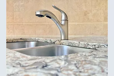 33162 Eagles Glen Court, North Ridgeville, OH 44039 - Photo 40