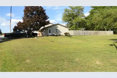 964 Johnsonville Road, Chester, WV 26034 - Photo 4