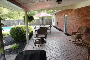 964 Johnsonville Rd, Chester, WV 26034 - Photo 10