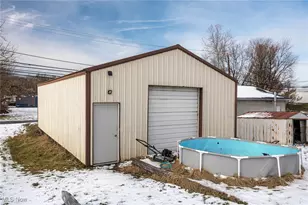 327 N 2nd St, Coshocton, OH 43812 - Photo 14