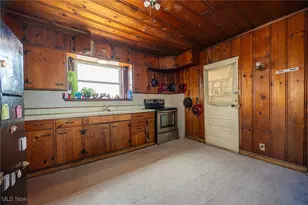 327 N 2nd St, Coshocton, OH 43812 - Photo 12