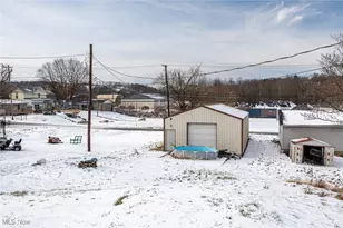 327 N 2nd St, Coshocton, OH 43812 - Photo 2