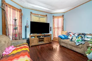 327 N 2nd St, Coshocton, OH 43812 - Photo 6