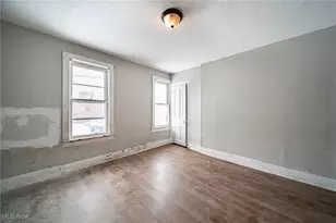 2449 Castle Ave, Loveland, OH 44113 - Photo 10