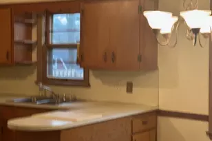 2078 Cranbrook Dr, Youngstown, OH 44511 - Photo 8