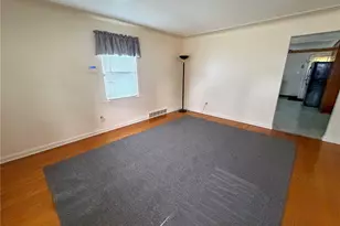 433 N Hartford Ave, Youngstown, OH 44509 - Photo 2