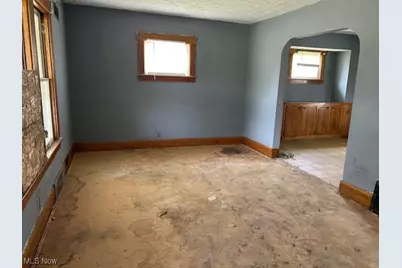 884 E Dewey Avenue, Youngstown, OH 44502 - Photo 10