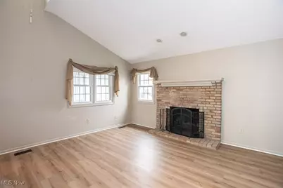 1360 Old Mill Path, Grandview Heights, OH 44147 - Photo 8