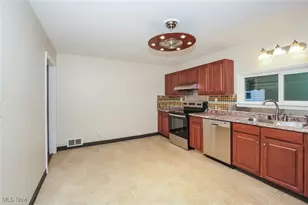 9720 Root Rd, Columbia Station, OH 44028 - Photo 8