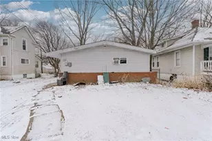 1208-1210 Bellows St, Akron, OH 44301 - Photo 2