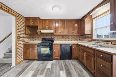 541 Blossom Avenue, Campbell, OH 44405 - Photo 20