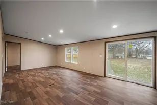 541 Lincoln Ave, Struthers, OH 44471 - Photo 16