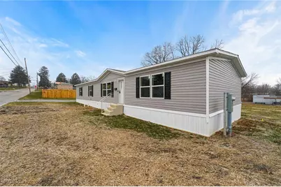 541 Lincoln Avenue, Struthers, OH 44471 - Photo 2