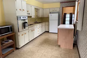 220 Delwood St, Steubenville, OH 43952 - Photo 6