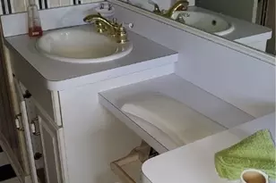 815 E 272nd St, Euclid, OH 44132 - Photo 44