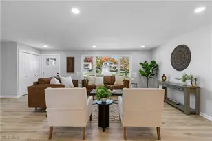 328 Crestway Oval, Brunswick, OH 44212 - Photo 6