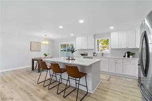 328 Crestway Oval, Brunswick, OH 44212 - Photo 10