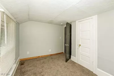 1415 Woodbirch Avenue, Akron, OH 44314 - Photo 18