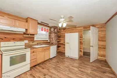 1415 Woodbirch Avenue, Akron, OH 44314 - Photo 8