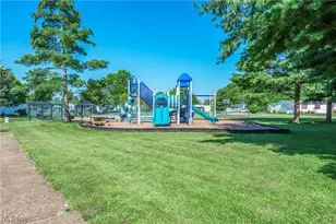 100 Chaucer Ct, Elyria, OH 44035 - Photo 26